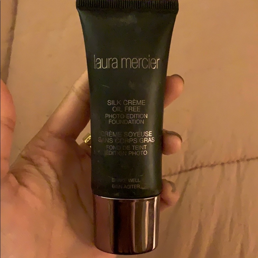 Laura Mercier Silk Creme Photo Edition Foundation